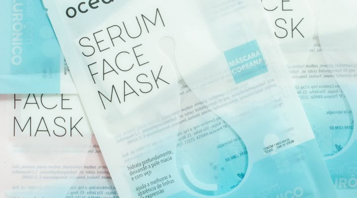 máscara facial com ácido hialurônico