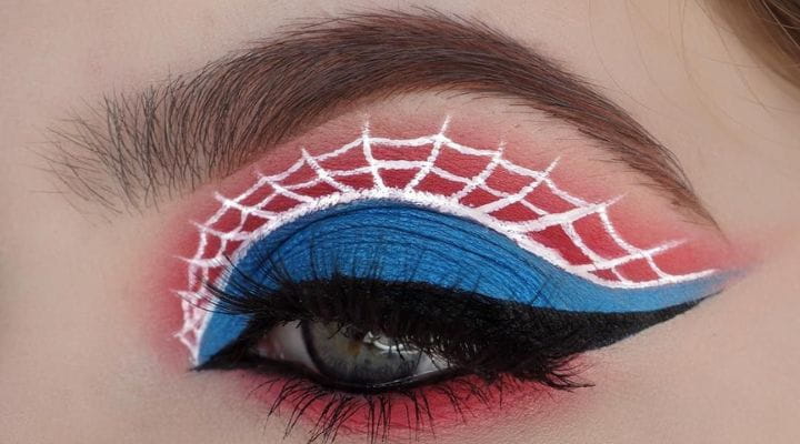 modelo com maquiagem inspirado no homem-aranha