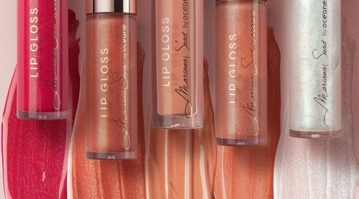 lip gloss metálico simbolizando a maquiagem do signo escorpião