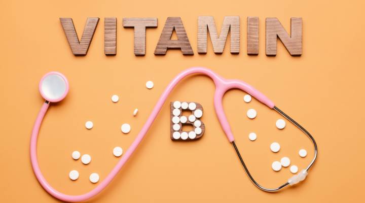 Vitamina b e estetoscópio