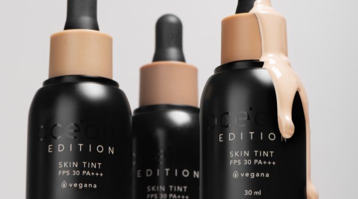 Frascos de base vegana com FPS 30 PA+++