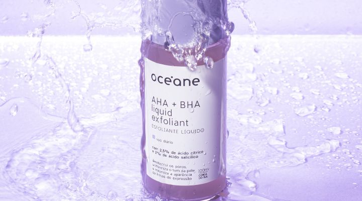 Exfoliante líquido AHA e BHA da Oceane em destaque
