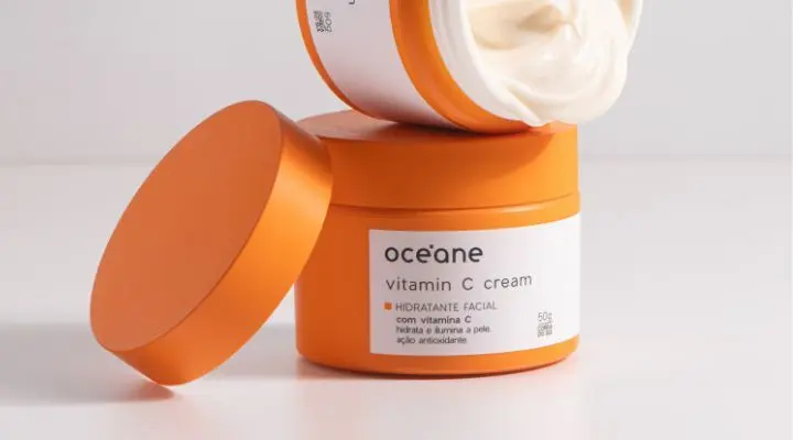 Creme hidratante facial com vitamina C da Oceane