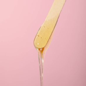palito com cera para depilação