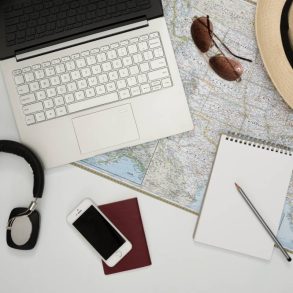 notbook e acessorios para planejamento